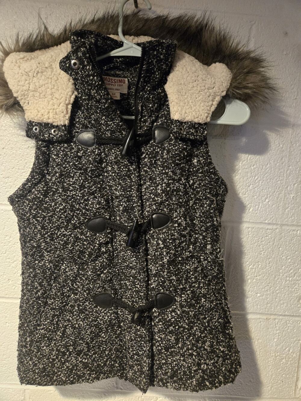 Mossimo Womens Wool Vest Gray Size S Used Good Condition
